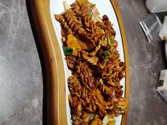 爆炒腰花-闫府私房菜·百年鲁菜(恒隆店)