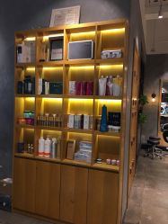 -时尚殿堂明星门店