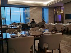 -万荟轩海鲜·粤式点心自助餐厅(蓝海风万怡酒店)