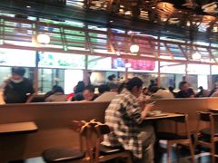大堂-老乡鸡(上海品尊国际中心店)