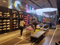 -NIKE品牌体验店(金源新燕莎店)