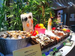 -亚洲国际大酒店·云顶阁旋转自助餐厅