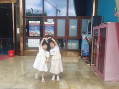 -多彩贵州城极地海洋世界