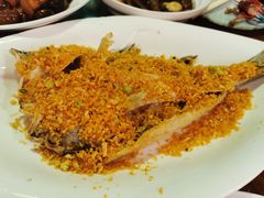 蒜香鲈鱼-竹吟山房