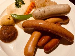 -LENBACH兰巴赫西餐啤酒坊(大连东港店)