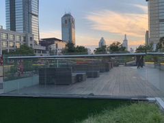 -UNI UNI(环亚凯瑟琳店)