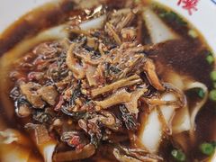 -裕新楼粉面馆·石磨手工粉(四方坪店)