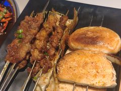 -钳小柒·小龙虾蓝龙王烧烤夜宵(长寿路店)
