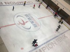 -冠军冰场CHAMPION RINK(百年港湾奥特莱斯店)
