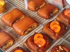 -VERIE BAKEHOUSE