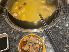 -一席地·本地鸡窝·杭帮鸡火锅(萧山银隆百货店)