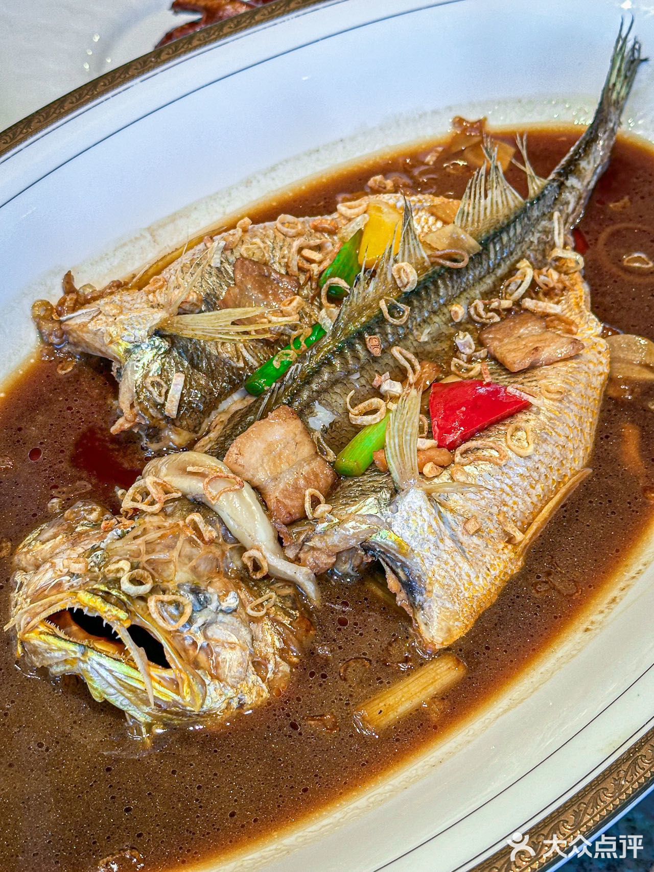 打卡望出去就是魔都三件套的餐厅