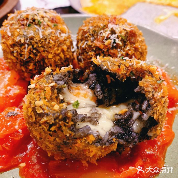 KCOOKING概念韩餐(世茂52+店)墨鱼芝士饭团图片
