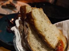 餐前包-AZUL by FUEL蓝色·法式酒馆(琶醍店)