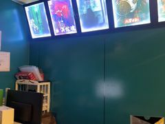 -荒岛实景沉浸密室(江汉路1店)