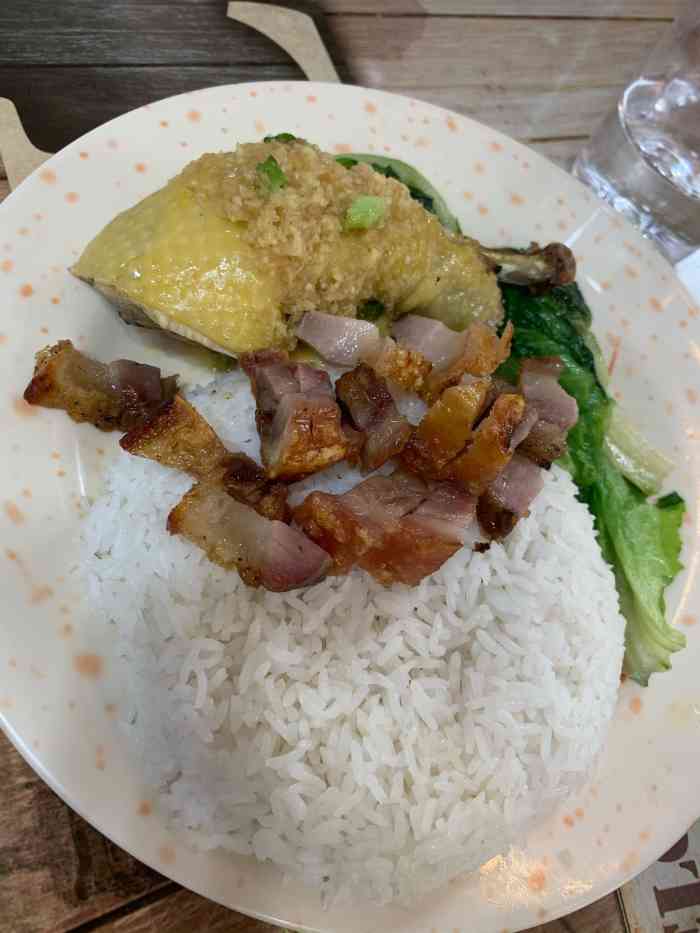 洲心烧腊快餐(杨屋店)-"味道都不错,我一直在他家买.最重要的是他.