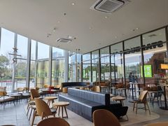 -星巴克臻选(盐城金鹰聚龙湖店)