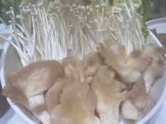 -红鼎豆捞·非遗鲍皇汤火锅(宝丰路店)