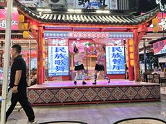 -刘姐啤酒鱼民族演艺餐厅(西街总店)