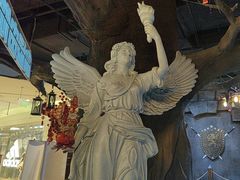 -暴风岛沉浸式体验馆(百联世纪店)