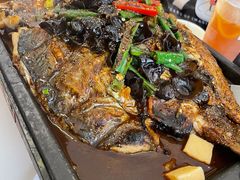 -江边城外烤全鱼(世茂广场店)
