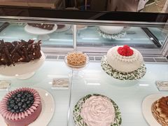 -潮一不贰·法式甜品·生日蛋糕·西式简餐(外滩店)