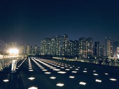 -南京眼步行桥