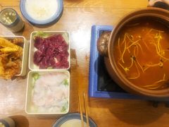 -猫爷的腔调·黔小馆(交大医学住宅区店)