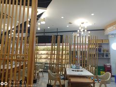 大堂-屋头串串(新街里店)