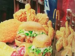 -麦当劳(汉口火车站候车室店)