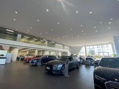 -上海冠松华奥奥迪4S店(张江店)