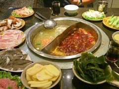 -重庆风光老灶火锅城(同德广场店)