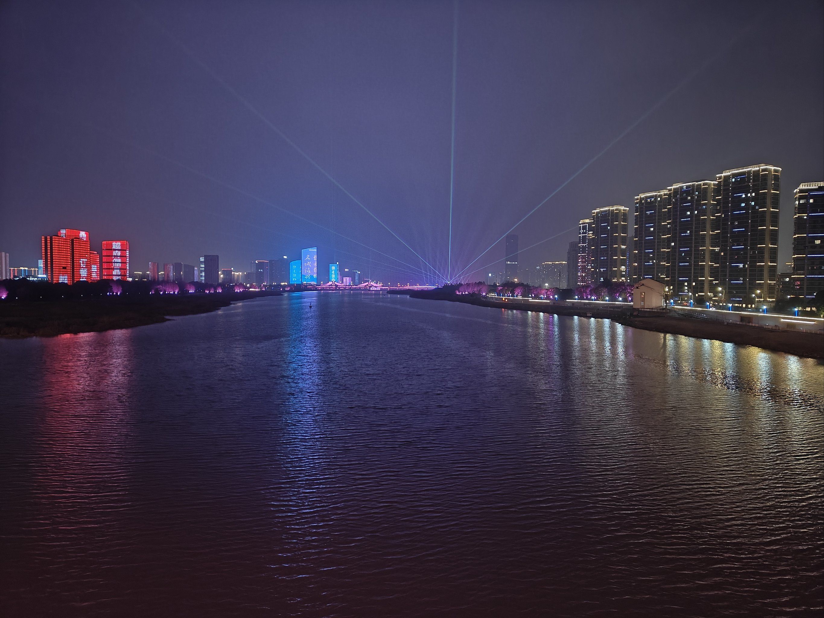 0元玩转这座城上虞曹娥江一江两岸风光无限好,尤其晚上更甚,在绚烂的