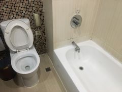 -浙商世贸玉龙酒店