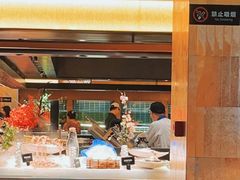 -钱小奴海鲜自助黑金店(杭州滨江龙湖店)