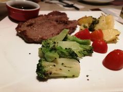 -必胜客(东大桥店)