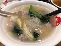 生汆丸子汤-子午路张记肉夹馍(小寨西路店)