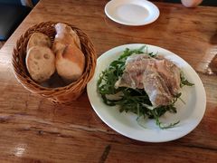 芝麻菜沙拉配风干火腿-羽深肉铺 Steak & Wine