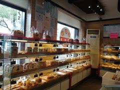 面包甜点陈列柜-申氏糕点(三好街店)