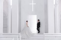 -都市丽人婚纱摄影