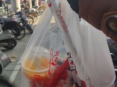 -蜜雪冰城(国权路地铁口店)