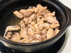 椰子三黄鸡-烹然四季椰子鸡火锅(团结湖总店)
