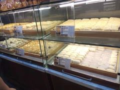 面包甜点陈列柜-清真全盛斋传统糕点(西羊市店)