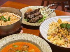 咖喱菠萝炒饭-About Bistro關於·泰式家庭料理