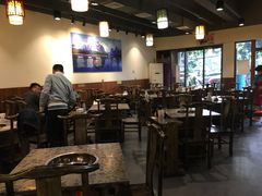 大堂-肖肖酸萝卜鱼火锅(总店)