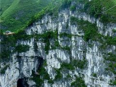 -百色大石围天坑群
