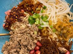 贵州肉臊拌面-贵凤凰贵州米粉(五道口店)