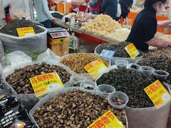 -中国国际会展中心-马甸购物街