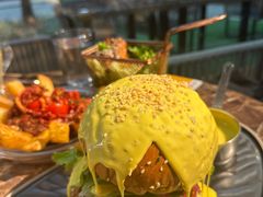 -Let'sBURGERplus·非常创意汉堡(三里屯店)