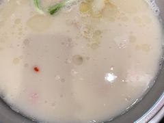 -老来福·非遗酸汤兔(凯旋路店)